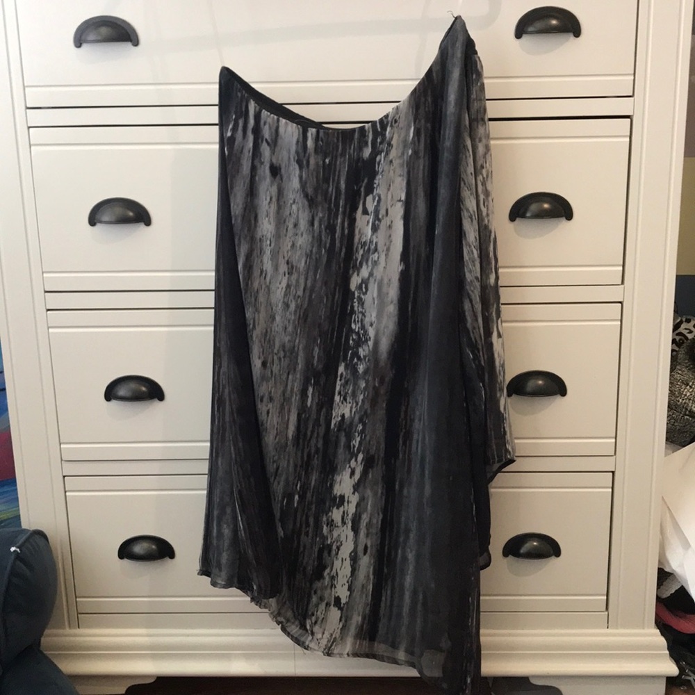 Printed Chiffon off the shoulder dress size S